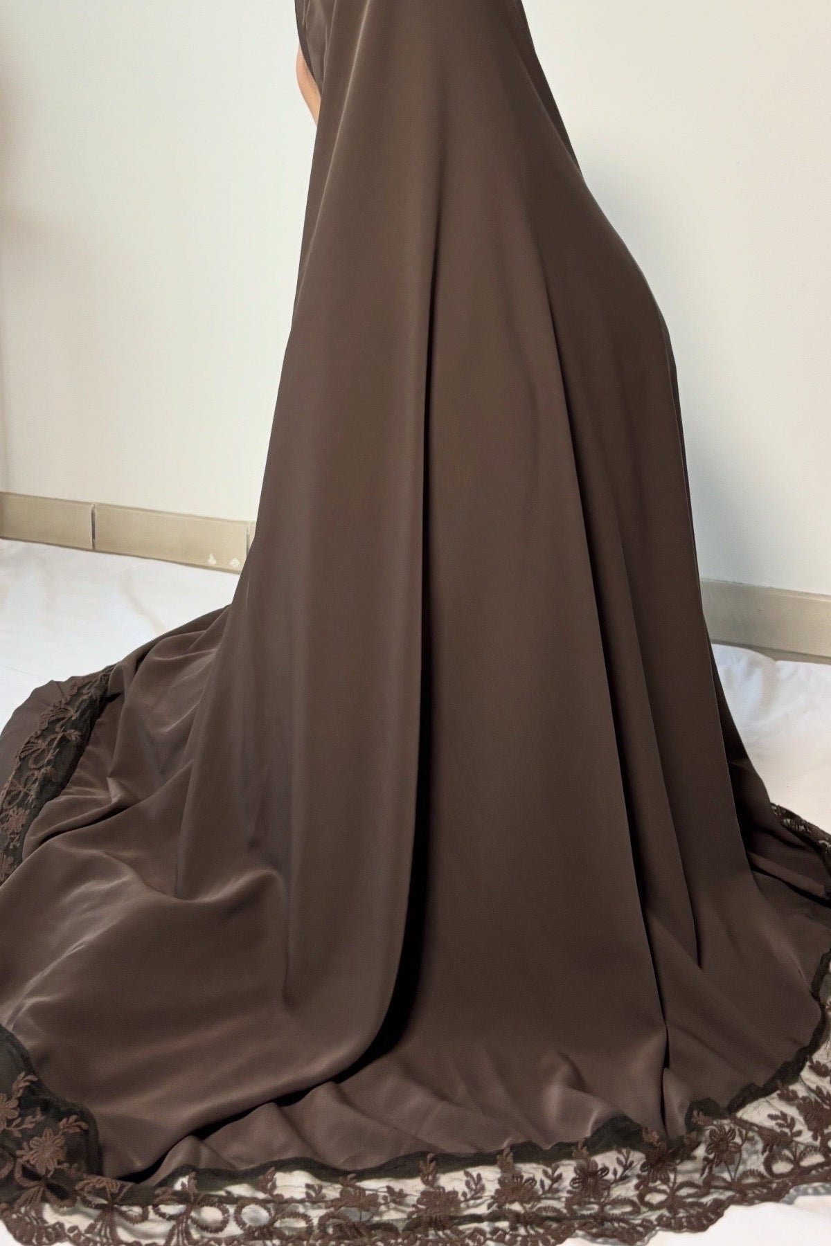 Robe de prière marron