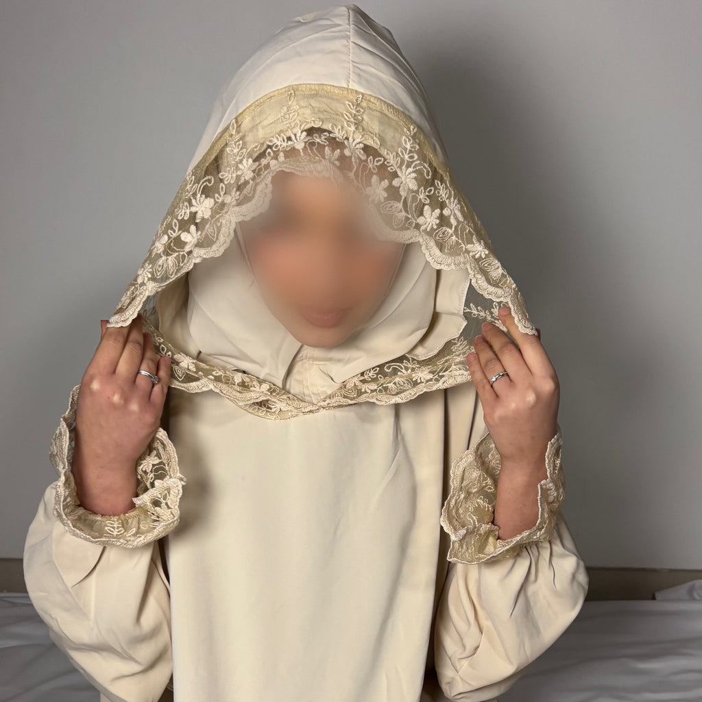 Robe de prière en dentelle beige