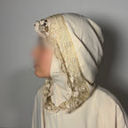 Robe de prière en dentelle beige